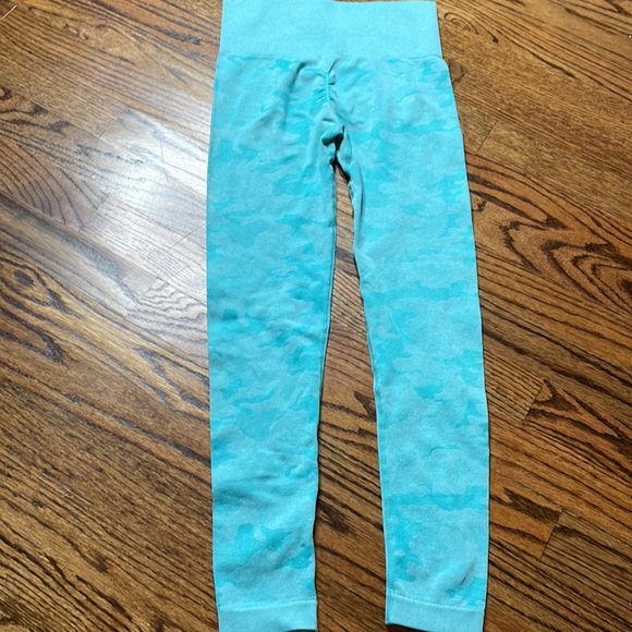 Green light Camo leggings with butt lift - Picture 2 of 3